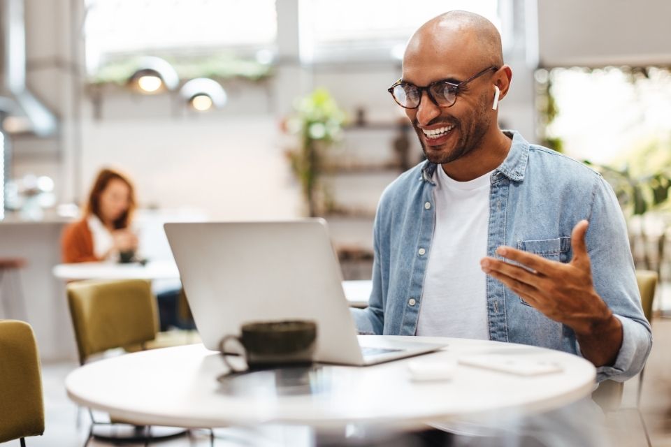 Quel est l’impact psychologique du nomadisme professionnel ?